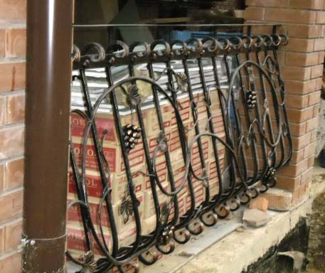 Кованые перила на балкон "Della Vigna"