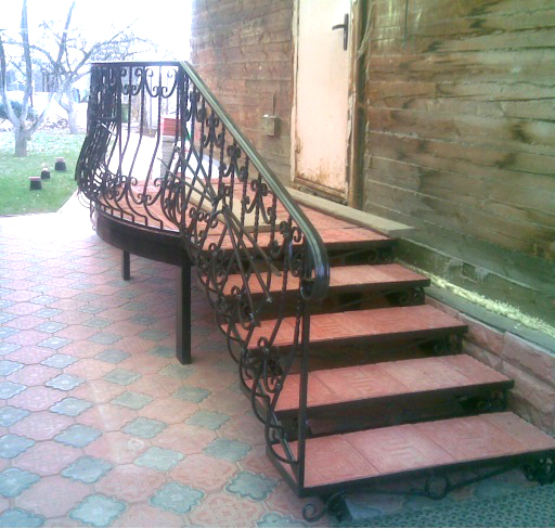 Кованная металлическая лестница "Villagio" (№ 7)